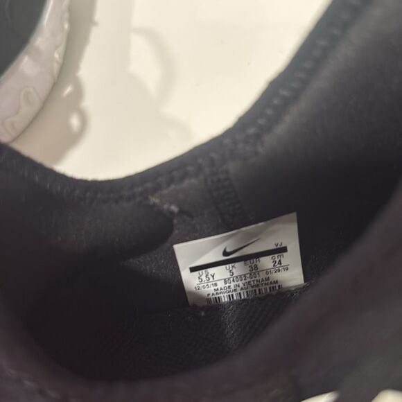 Kids Nike React Presto Sneakers - Picture 4 of 5